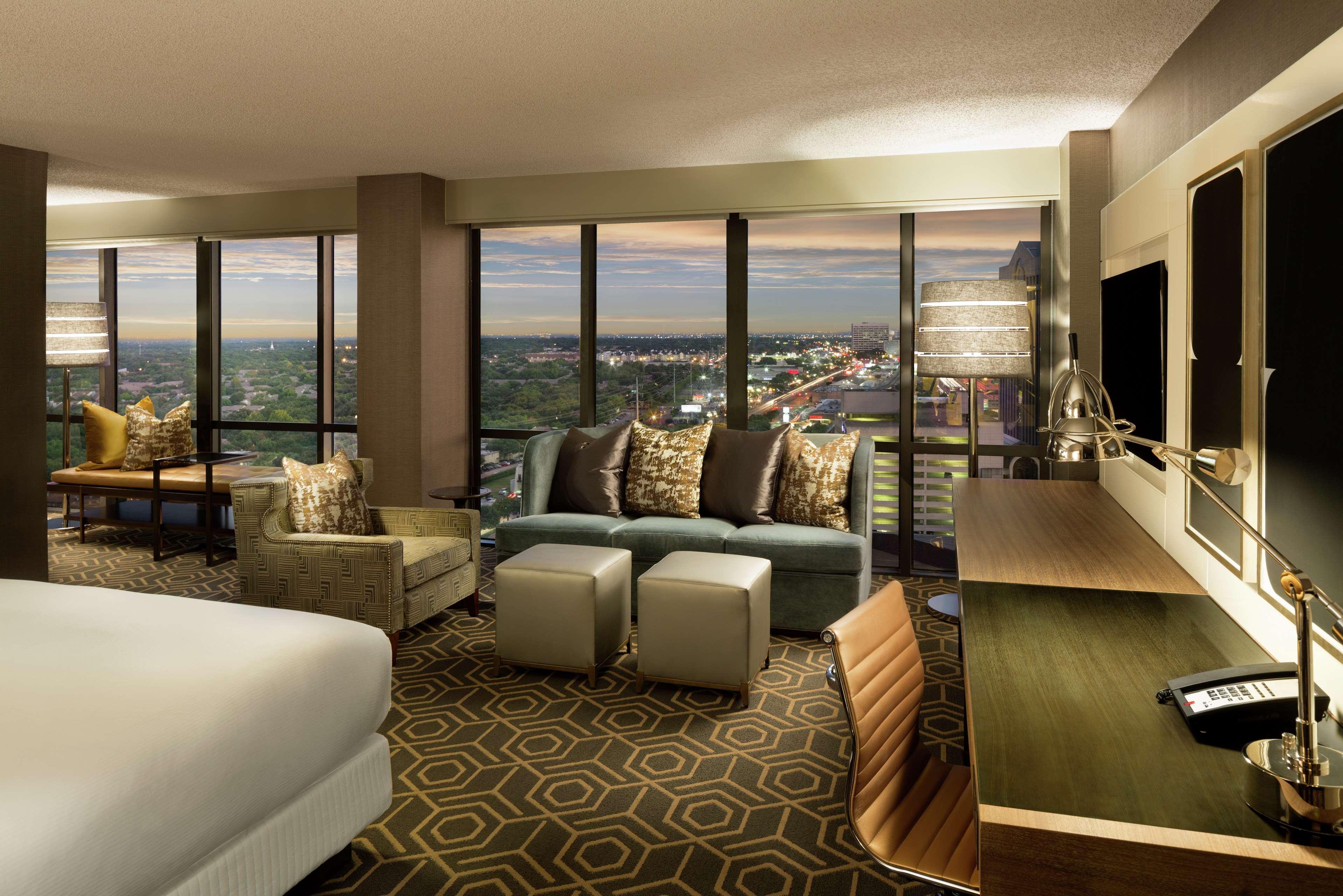 Doubletree By Hilton Hotel Dallas Campbell Centre Екстер'єр фото