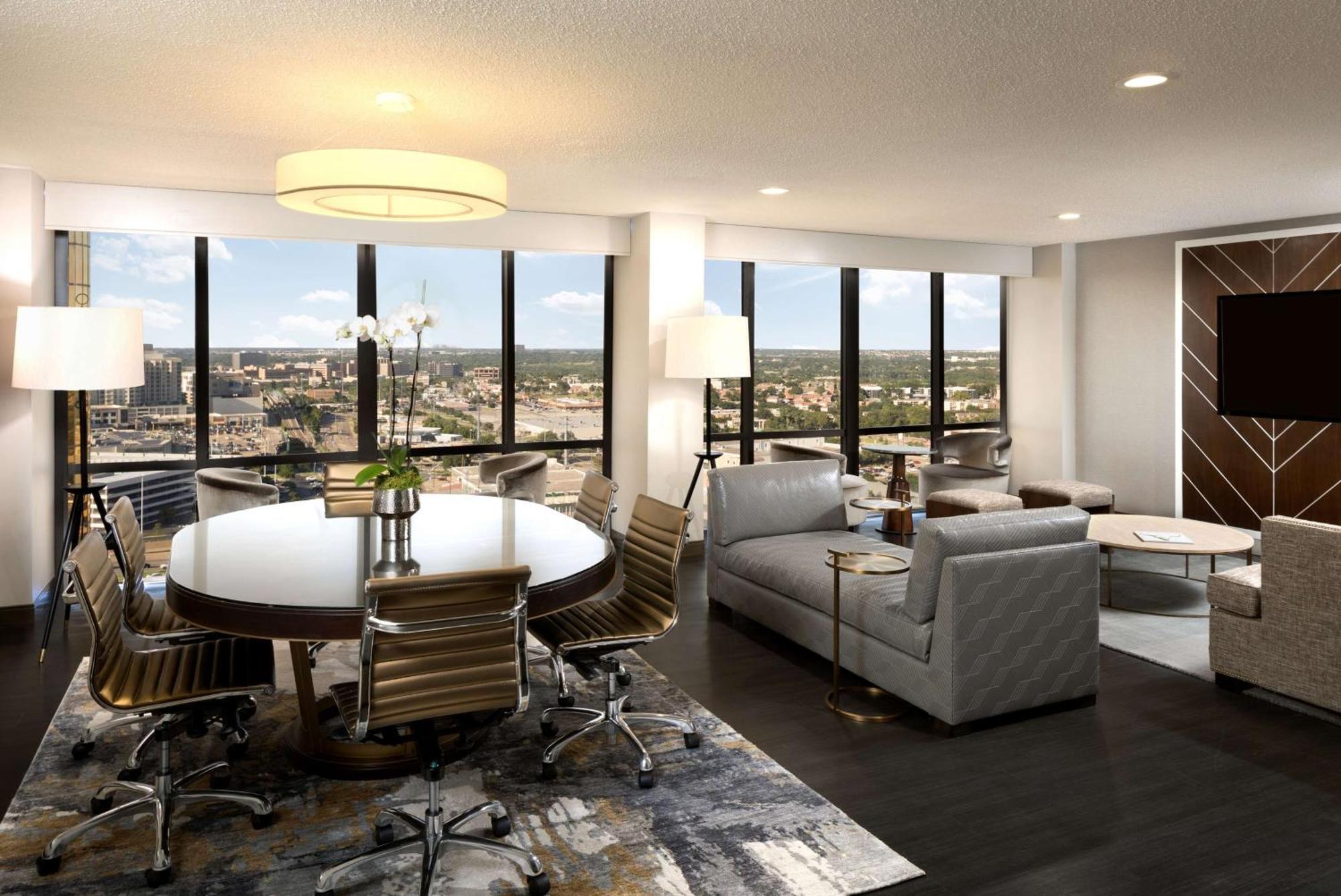 Doubletree By Hilton Hotel Dallas Campbell Centre Екстер'єр фото