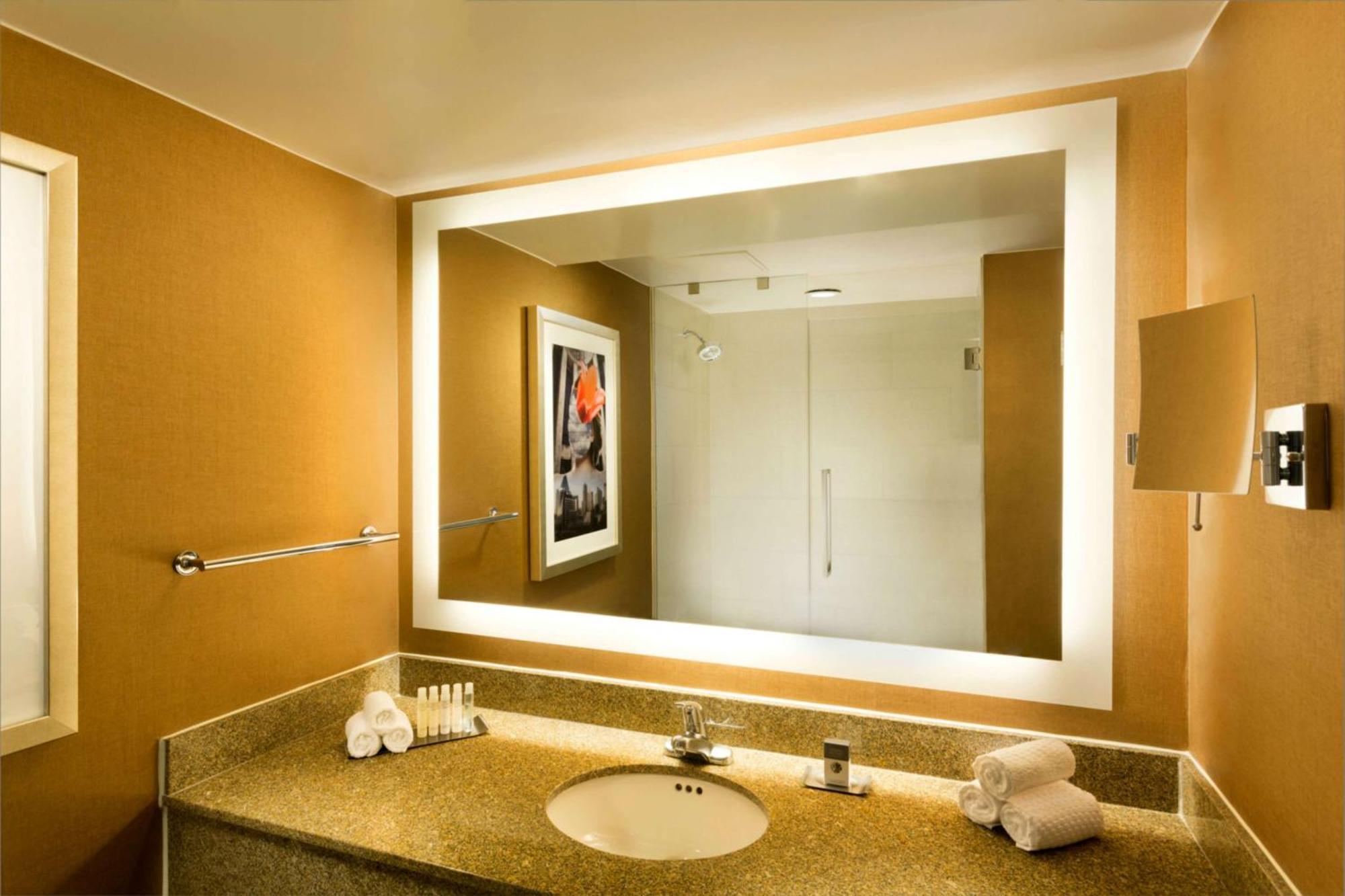 Doubletree By Hilton Hotel Dallas Campbell Centre Екстер'єр фото