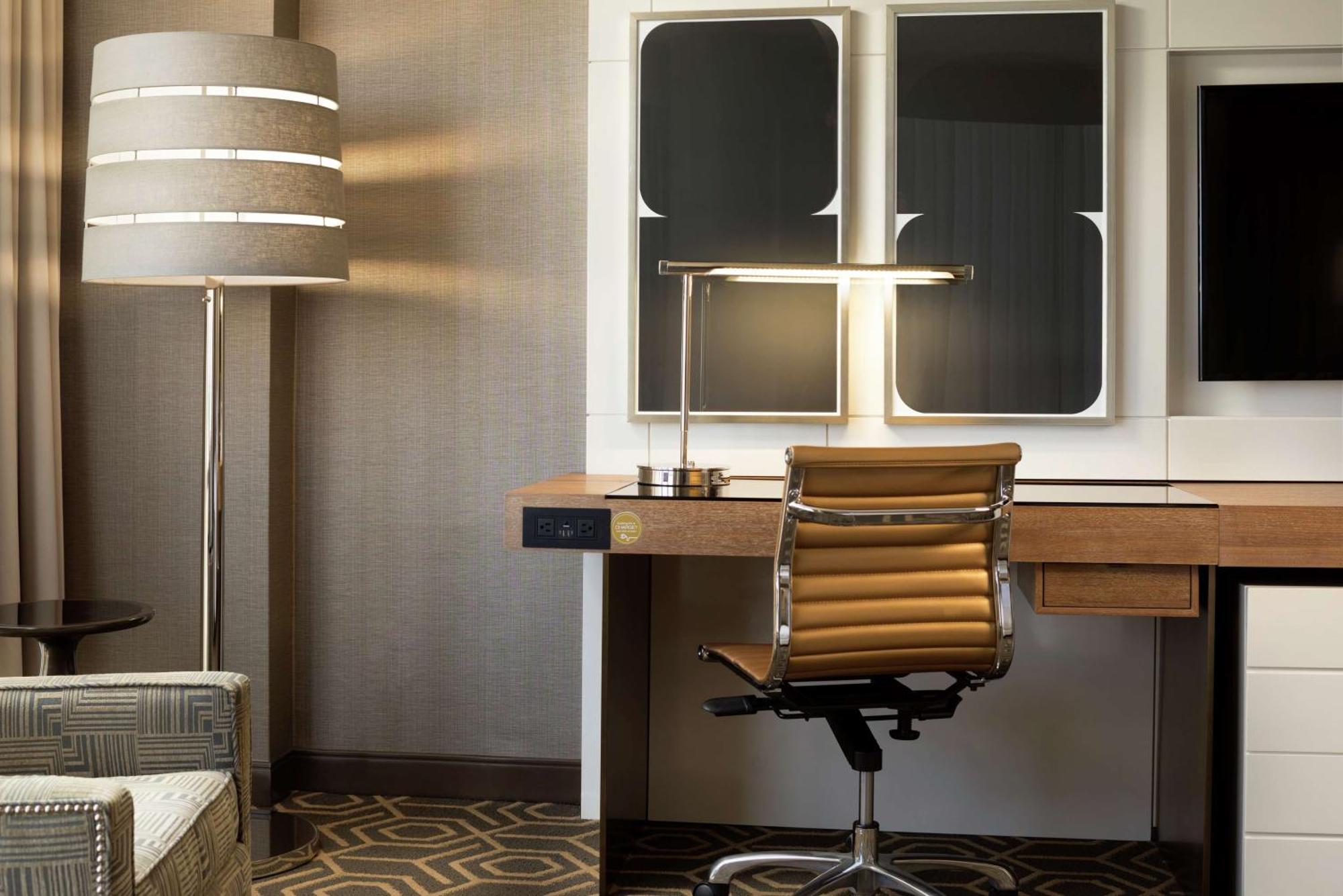Doubletree By Hilton Hotel Dallas Campbell Centre Екстер'єр фото